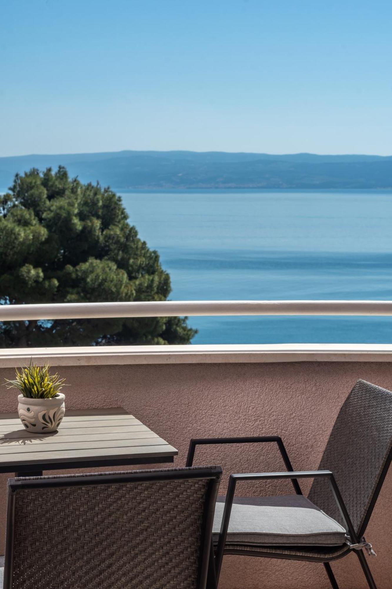 Leilighet Big Modern Two - Bedroom With Sea View And Balcony - *